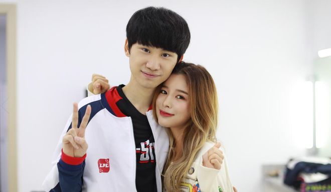 界引起了广 界引起了广