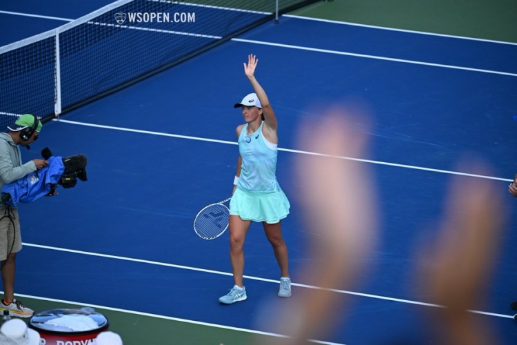 身体对抗还 身体对抗还